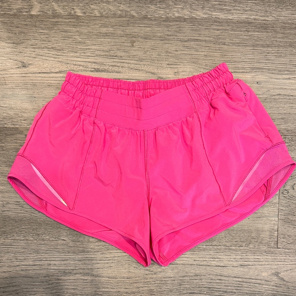 Women’s Hotty Hot Shorts low rise 2.5”